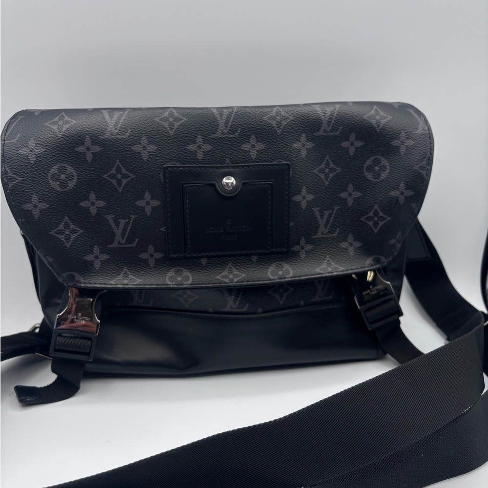 Louis Vuitton Gray and Black Monogram Eclipse Voyager Messenger PM Bag